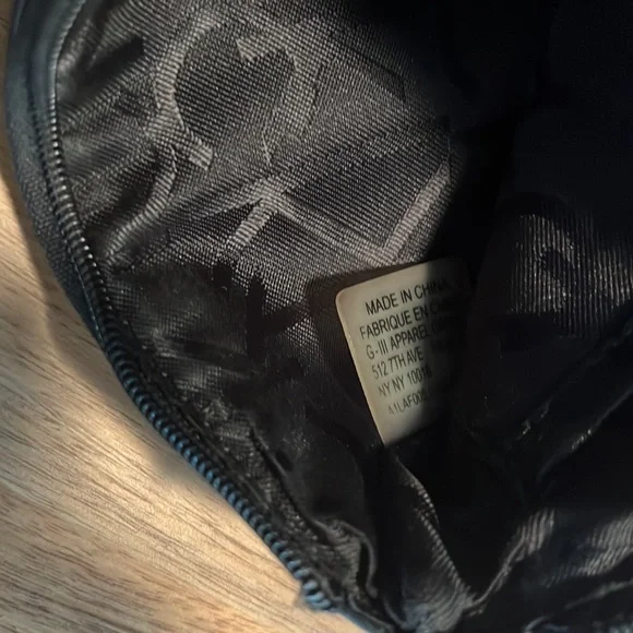 Calvin Klein Handbag - Picture 7 of 8